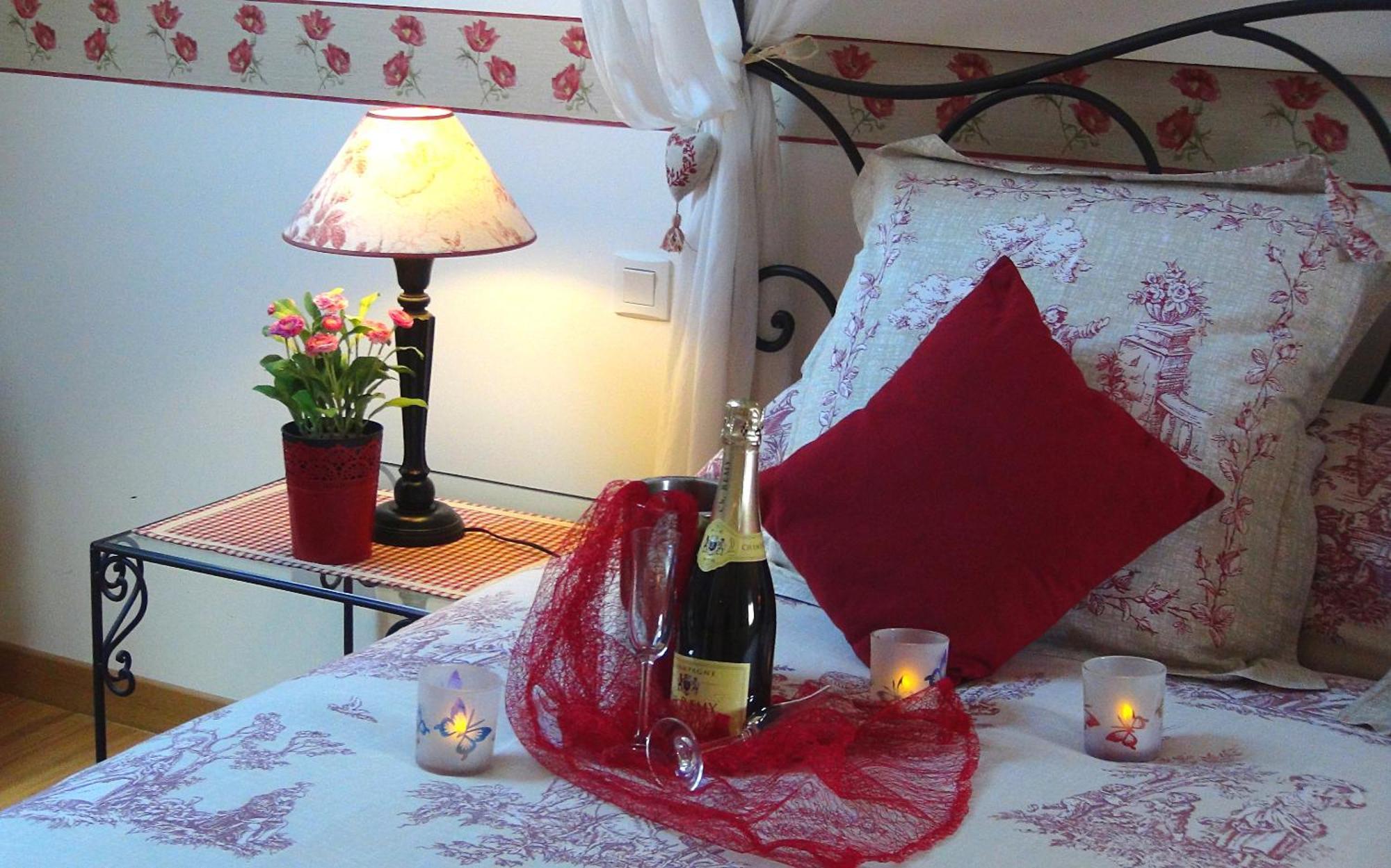 Le Clos Des Tilleuls D Day Home, Chambres D'Hotes, Suite Avec Sauna Privatif, Suite Avec Balneotherapie Privative, En Supplement Option Spa Bain A Remous La Vendelée Eksteriør billede