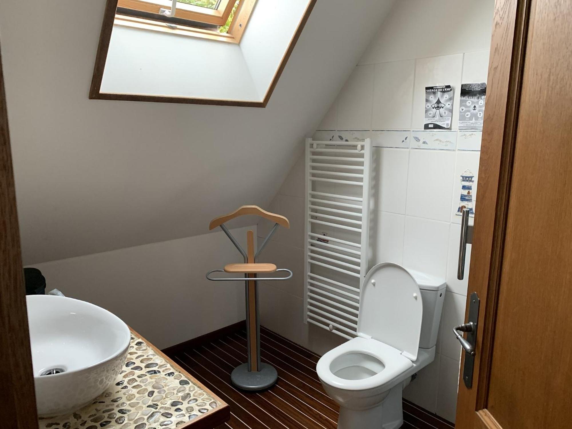 Le Clos Des Tilleuls D Day Home, Chambres D'Hotes, Suite Avec Sauna Privatif, Suite Avec Balneotherapie Privative, En Supplement Option Spa Bain A Remous La Vendelée Værelse billede