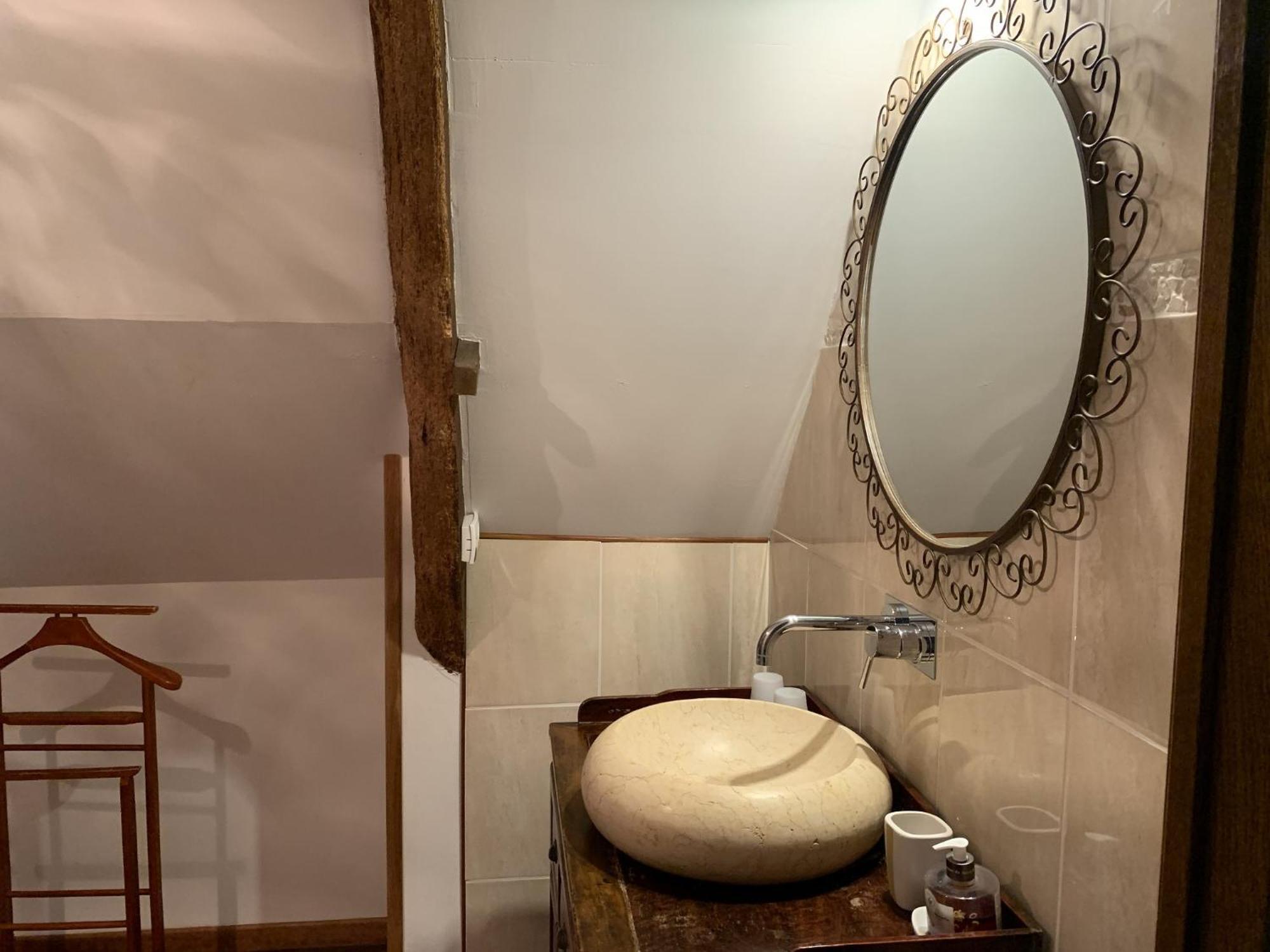 Le Clos Des Tilleuls D Day Home, Chambres D'Hotes, Suite Avec Sauna Privatif, Suite Avec Balneotherapie Privative, En Supplement Option Spa Bain A Remous La Vendelée Eksteriør billede